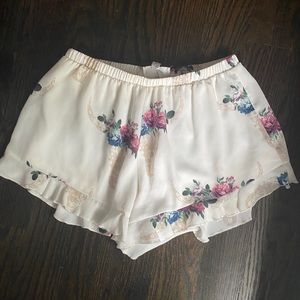 Boho Flowy printed shorts